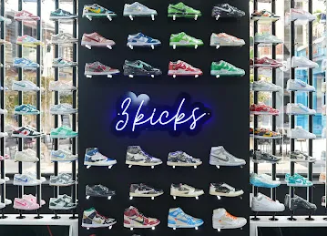 3 KICKS