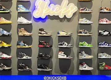 3 KICKS