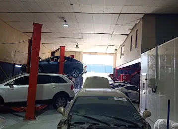 7 Cylinders Automotives Garage