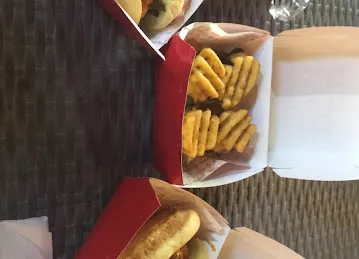 Aballii burger Festival mall duba
