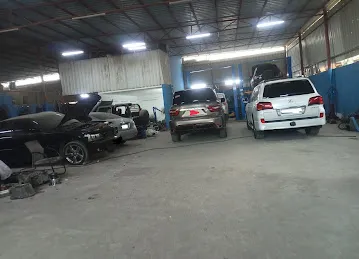 Abdul Jabbar auto maint workshop