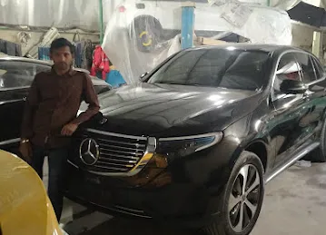 ABDUL RAZAQ BEEZAT AUTO GLASS SHOP