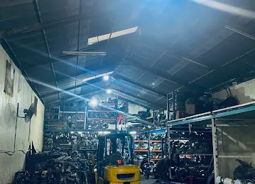 Abdul Razaq Khan Used Auto Parts