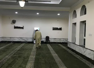 Abdulla bin AlZubair Mosque