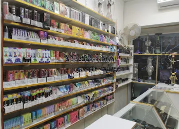 Abdullah Al Dhanhani Smoking Trading