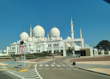 Abu Dhabi city tour