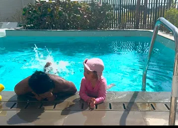 Abu Dhabi swimming class