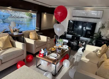 Abu Dhabi Yacht and Boat Rental بوظبى لليخوت والعوامات