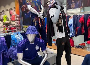 Adidas Store