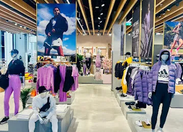 Adidas Store