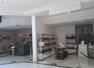 Aigner Marina Mall