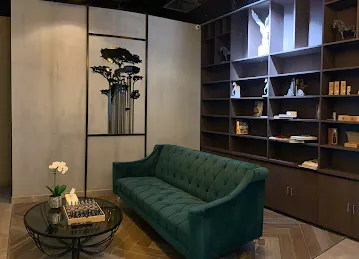 AK Barbershop (Mina Alarab)