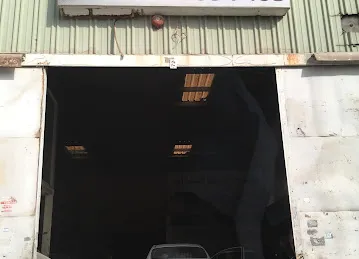 Akra Auto Maintenance Workshop