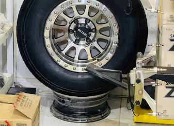 Al arooj Tyres & Oik Changing