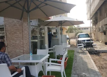 Al Comodor Flafel Restaurant