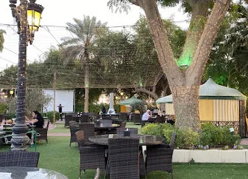 Al Dallah Al Shameyah Restaurant & Café - مطعم ومقهى الدله الشاميه