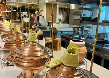 Al Dhiyafa Grand Kitchen