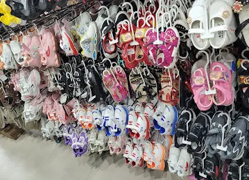 Al Diyafa Gift center