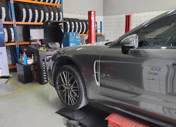 Al-Futtaim Auto Centers - Al Zatari