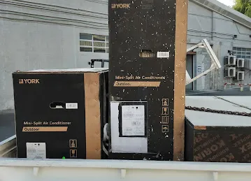 Al Futtaim Electronics Warehouse (LEET)