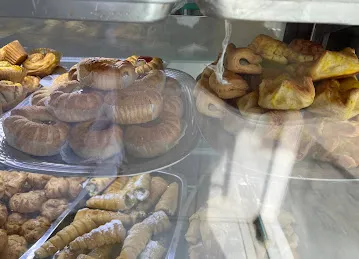 Al Ghadeer Sweets & Bakery