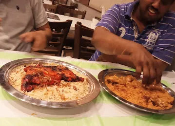 Al Ghadoof Restaurant الغادوف مطعم ومطبخ الشعبية