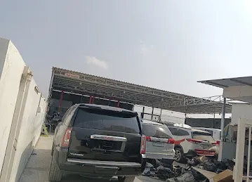 Al Ghayth Garage