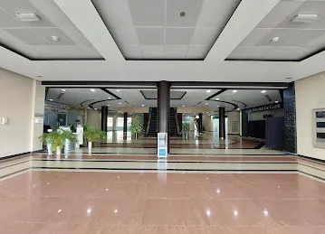 Al Hail Business centre