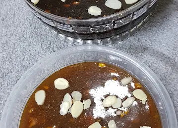 -al harasi sweetsالحراصي للحلوى العمانيه