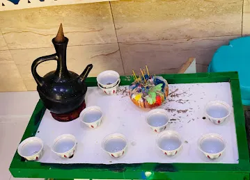 AL KAHWA AL DAHABIA. مقهي القهري الذهبية