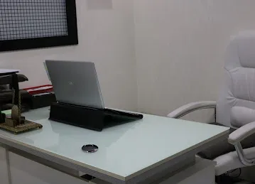 Al Khat Al Aali Businessman Services