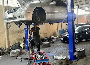 Al Khiran Auto Repair Garage
