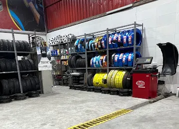Al Loaloa Car Wash & maintenance Gearge