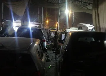 Al Madni Shahzad Auto Garage / Workshop ( Mechanic, Electrician, Auto AC Services with Repairing and Auto painting)