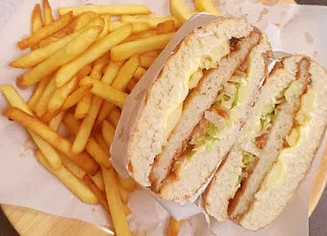 Al Mafhoom Cafeteria