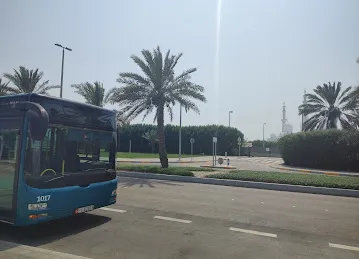 Al Majd St / Wahat Al Karamah