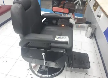 Al Makhmari Saloon
