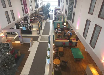 Al Maqam Restaurant