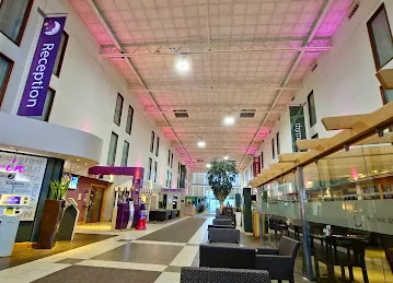 Al Maqam Restaurant