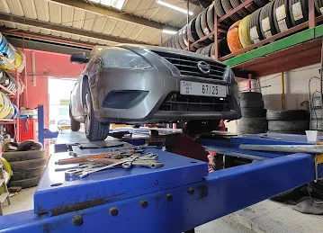 Al Maraghi Auto Maintenance Workshop