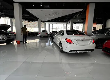 AL MARWA CARS SHOWROOM (L.L.C.)