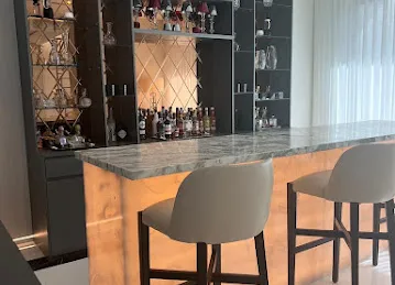 Al Mohr Carpentry & Decor