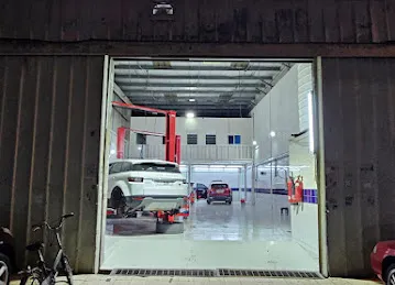 Al Muharik Al Zahi Auto Maint by ROYAL POINT AUTO