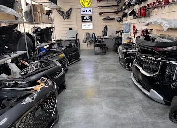 AL MUNAFIS AL AWAL AUTO SPARE PARTS المنافس الاول لتجارة قطع غيار السيارات