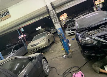 Al Muniri Garage