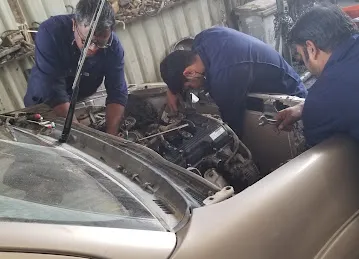 Al Muntaza Garage & 2000 car wash