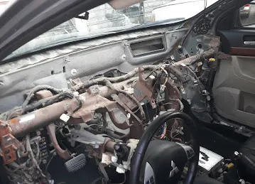 Al Mutahafiz Auto Elect Exhaust Rep Workshop
