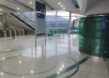 Al Nahda metro