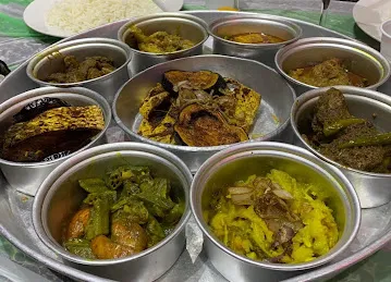 Al NAJM ALLAME RESTAURANT & মেজবান বাড়ী হামরিয়া