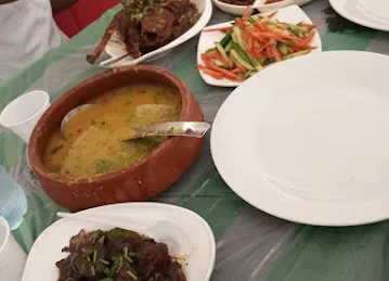 Al NAJM ALLAME RESTAURANT & মেজবান বাড়ী হামরিয়া
